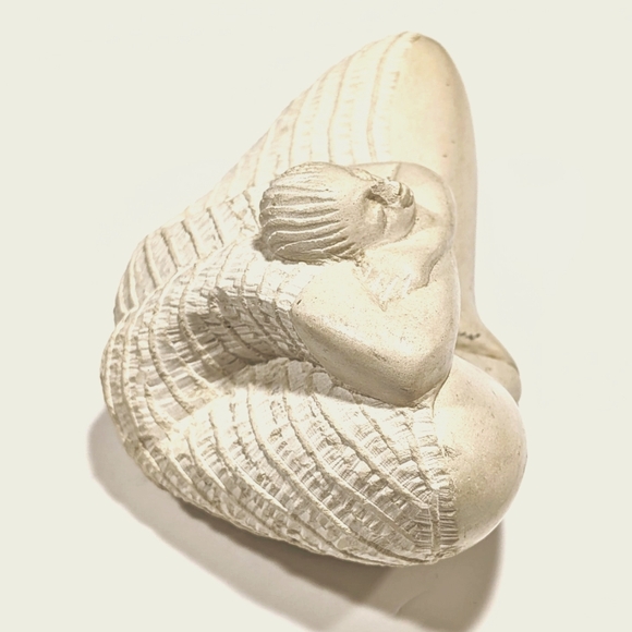 L. Dona Vintage River Stone Carved Serene Self Hug Sitting Woman - Picture 3 of 6